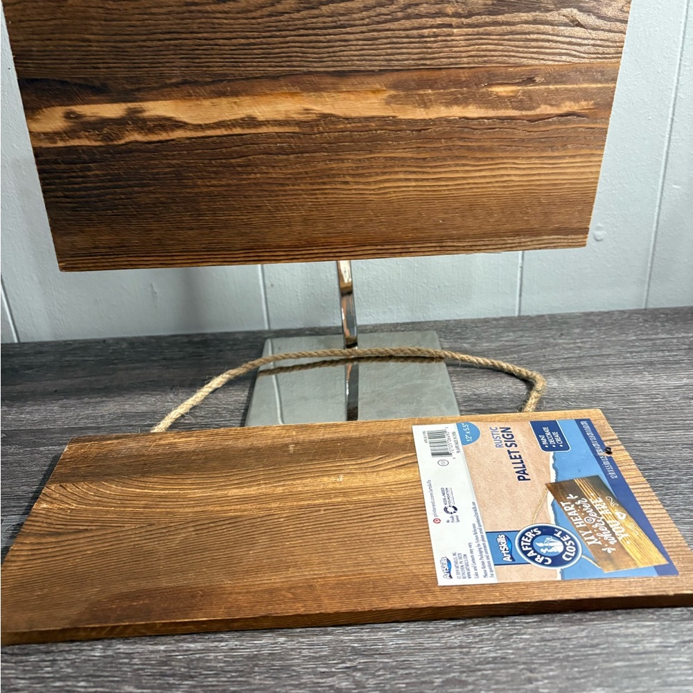 Wooden Pallet Sign with Stand